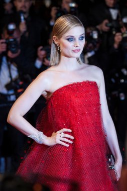 'Neon iblis' prömiyeri