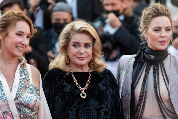 Cannes Frankreich Juli 2021 Catherine Deneuve Bei Der Vorführung Von — Stockfoto