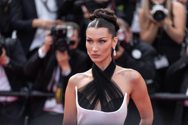 Cannes Frankrike Juli 2021 Den Amerikanska Modellen Bella Hadid Anländer — Stockfoto