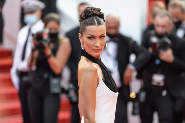 Cannes Francia Julio 2021 Modelo Estadounidense Bella Hadid Llega Para — Foto de Stock