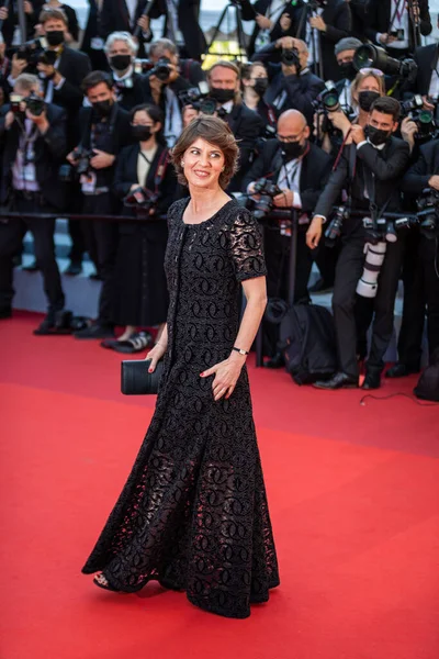 Cannes Francia Julio 2021 Actriz Francesa Irene Jacob Sonríe Llegar — Foto de Stock