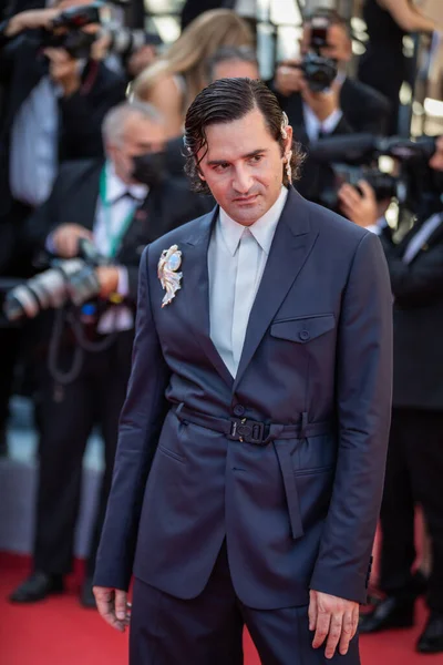 2021年7月9日 法国演员尼古拉斯 莫里在第74届戛纳电影节 Cannes Film Festival 上参加电影 Benedetta 的放映 — 图库照片