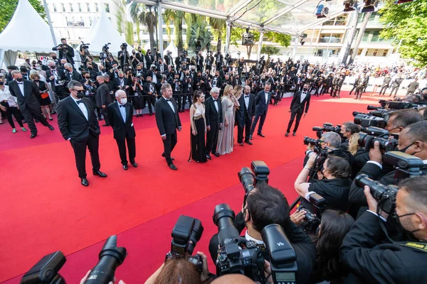 Cannes Frankrike Juli 2021 Olivier Rabourdin Daphne Patakia Paul Verhoeven — Stockfoto