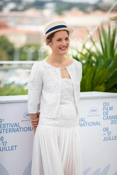 Cannes Frankrike Juli 2021 Vicky Krieps Deltar Fotokameran Bergman Island — Stockfoto