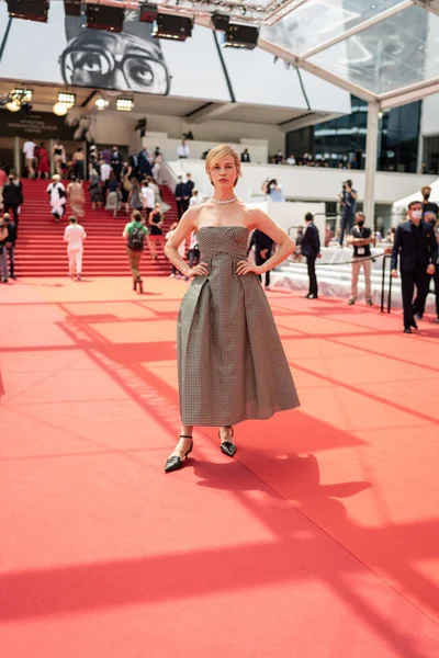 Cannes Frankrijk Juli 2021 Russische Actrice Svetlana Ustinova Woont Rode — Stockfoto