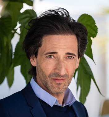 CANNES, FRANCE - 13 Temmuz 2021: Adrien Brody, 74. Cannes Film Festivali sırasında 