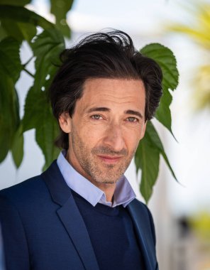 CANNES, FRANCE - 13 Temmuz 2021: Adrien Brody, 74. Cannes Film Festivali sırasında 