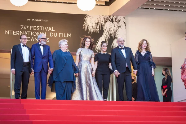 Cannes フランス 2021年7月13日 第74回カンヌ国際映画祭で上映された Aline Voice Love ロック ラフォージュ ダニエル — ストック写真