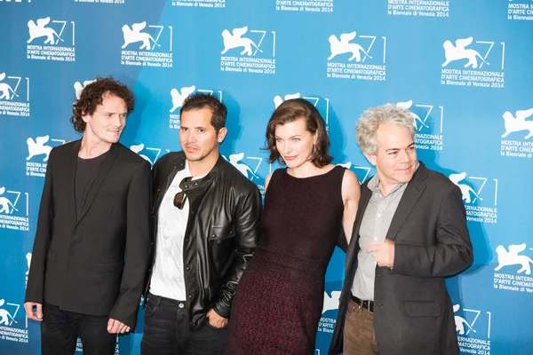 Anton Yelchin, John Leguizamo, Milla Jovovich and Michael Almereyda — Stock Photo, Image