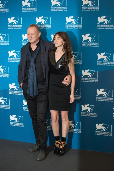 Charlotte gainsbourg en stellan skarsgard — Stockfoto