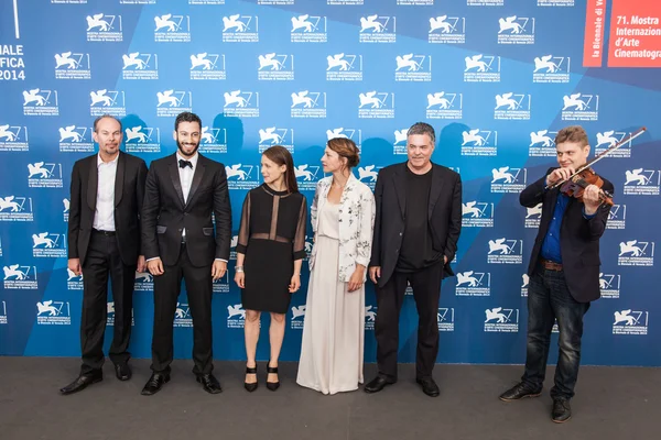 Adam Tsekhman, Meshi Olinski, Sara Adler, Amos Gitai, Aleksey Kotschetkow — Stockfoto