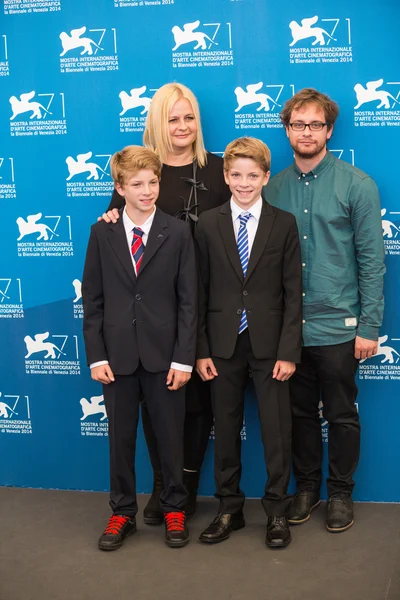 Elias Schwarz, Lukas Schwarz, Veronika Franz, Severin Fiala — Stockfoto