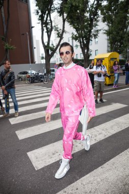 misafir - milan moda hafta bahar yaz 2015