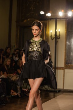 Les copains - milan moda hafta ilkbahar-yaz 2015