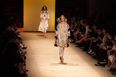 Etro - milan moda hafta kadın giyim ilkbahar-yaz 2015