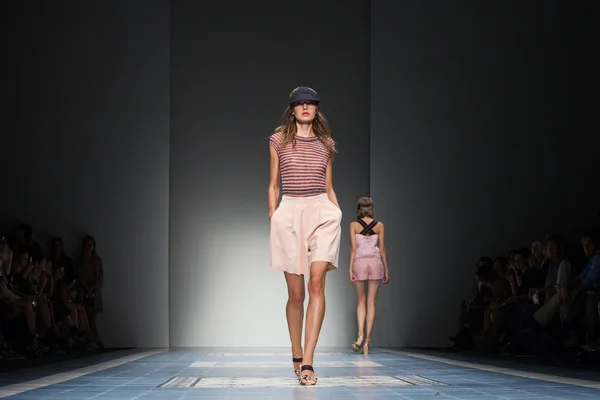 Kristina Ti - Milan Fashion Week Spring-Summer 2015 — Stok Foto