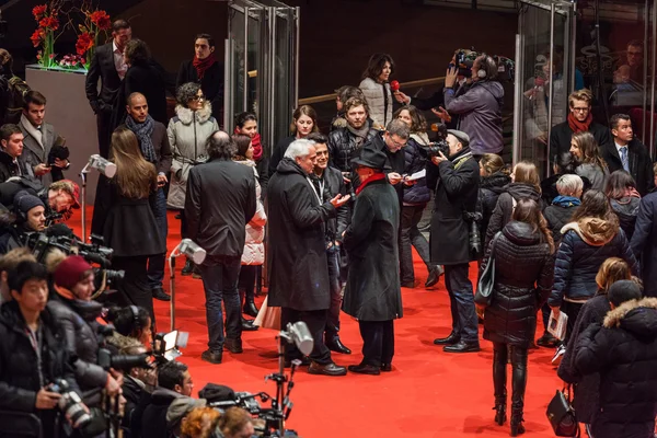 Celebrity na červeném koberci na premiéře "Every Thing Will Be Fine" — Stock fotografie