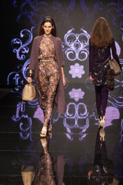 Milan Fashion Week Aigner Show'da