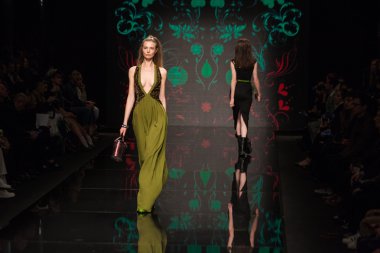 Milan Fashion Week Aigner Show'da