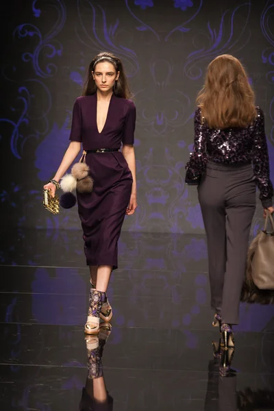 Aigner Visa på Milano Fashion Week — Stockfoto