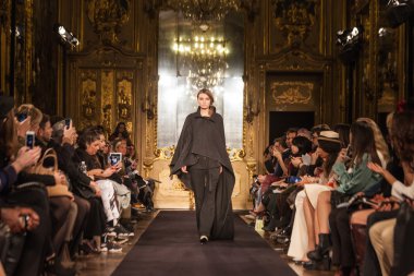 Milan Fashion Week Show'da Nicholas K