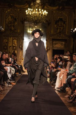 Milan Fashion Week Show'da Nicholas K