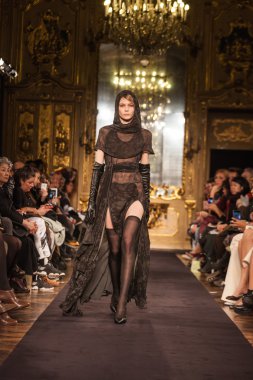 Milan Fashion Week Show'da Nicholas K