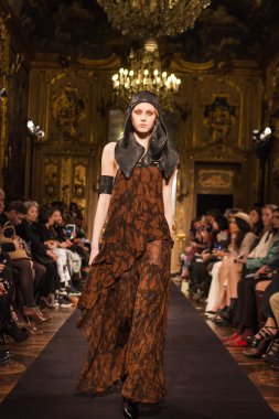 Milan Fashion Week Show'da Nicholas K