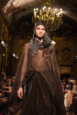 Milan Fashion Week Show'da Nicholas K