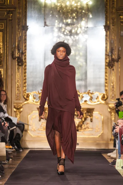 Nicholas K show en la Semana de la Moda de Milán — Foto de Stock