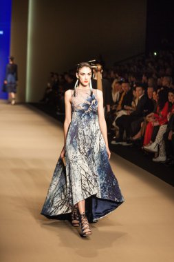 Elisabetta Franchi Show'da Milan Fashion Week
