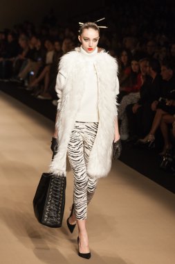 Elisabetta Franchi Show'da Milan Fashion Week