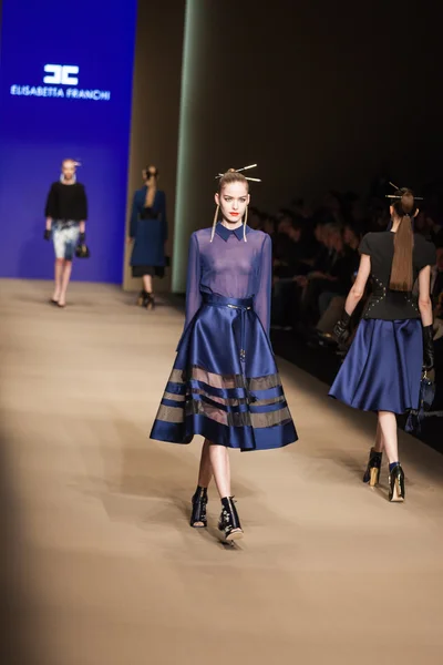 Elisabetta Franchi show at the Milan Fashion Week — Stock Photo, Image