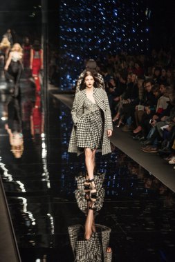 Milan Fashion Week Show'da Ermanno Scervino