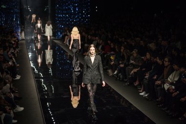 Milan Fashion Week Show'da Ermanno Scervino