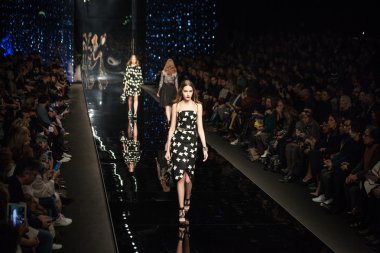 Milan Fashion Week Show'da Ermanno Scervino
