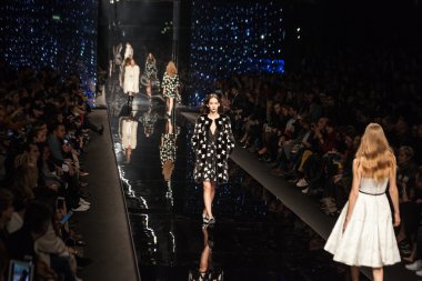 Milan Fashion Week Show'da Ermanno Scervino