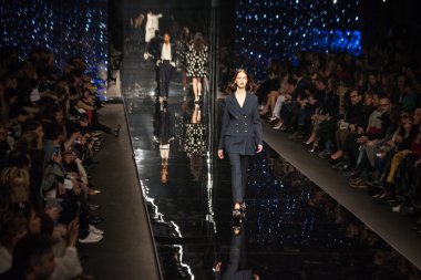 Milan Fashion Week Show'da Ermanno Scervino