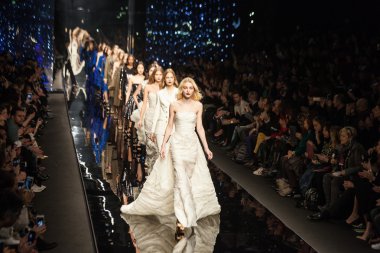 Milan Fashion Week Show'da Ermanno Scervino