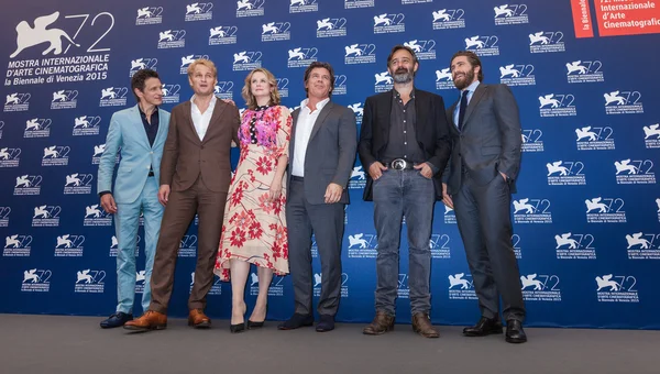 John Hawkes, Jason Clarke, Emily Watson, Josh Brolin, Baltasar Kormakur, Jake Gyllenhaal — Stok fotoğraf