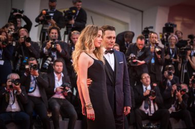 johnny depp, amber duydum