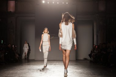 Milan Fashion Week: Genny Spring-Summer '16