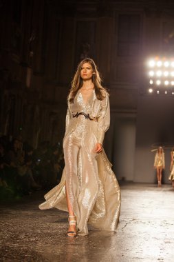 Milan Fashion Week: Genny Spring-Summer '16