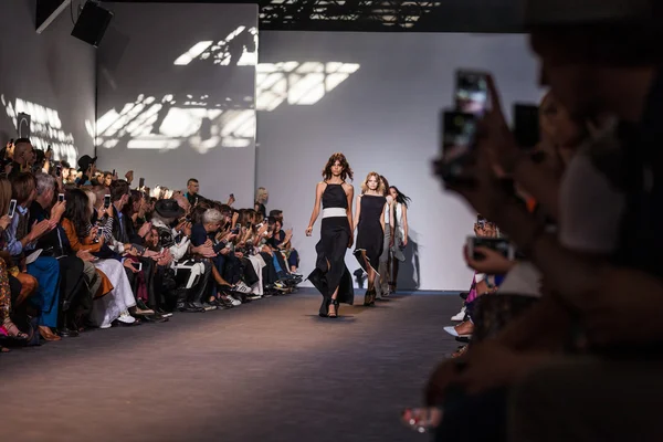 Ennio Capasa fashion show