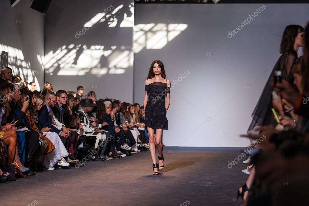 Ennio Capasa fashion show — Stock Editorial Photo © tanka_v #89716270