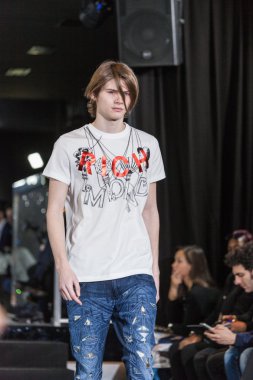 John Richmond sonbahar-kış 2016 defile