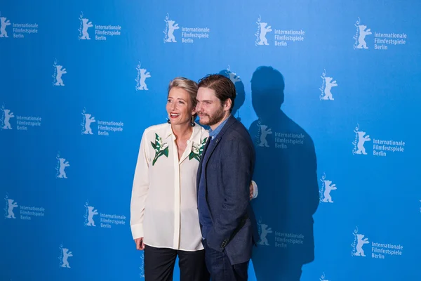 Actress Emma Thompson and actor Daniel Bruehl — Stock fotografie