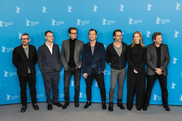 Michael Grandage, Colin Firth, Jude Law, Guy Pearce, Laura Linney, A. Scott Berg, John Logan en beoordelingen — Stockfoto