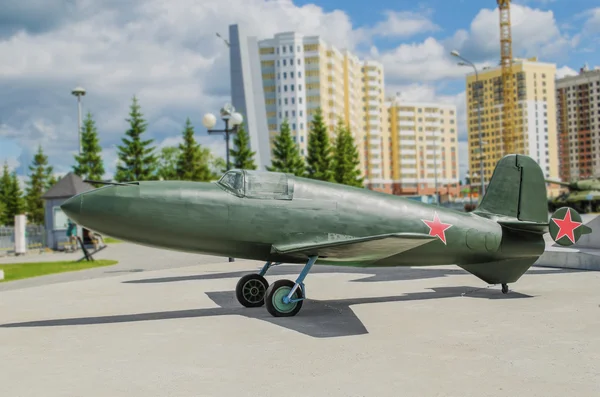 Savaşçı BI-1. Roket motoru ile uçak