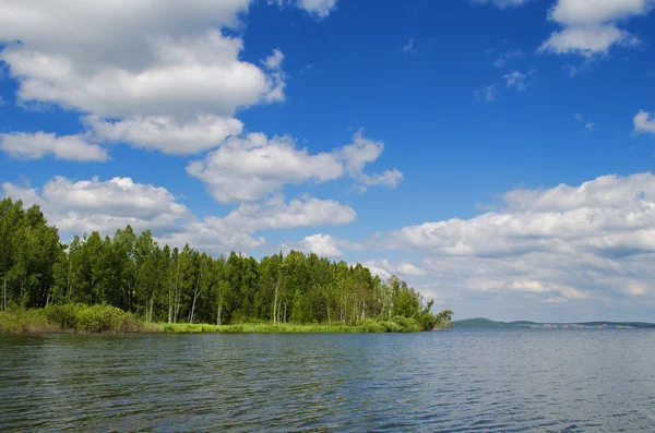 Sjön Chernoistochinskoe — Stockfoto